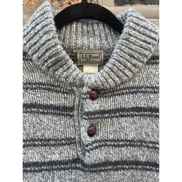 LL Bean Lambswool Sweater‎ Pullover Henley Chunky Knit, Size Medium - Picture 4 of 5